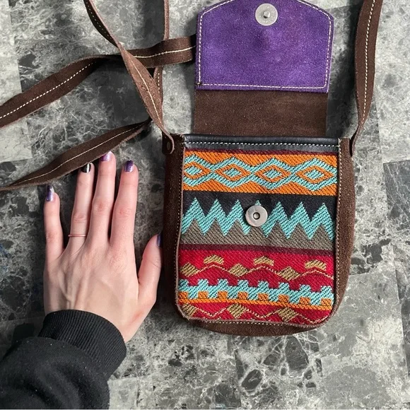 Handmade rawhide bag - Picture 9 of 9